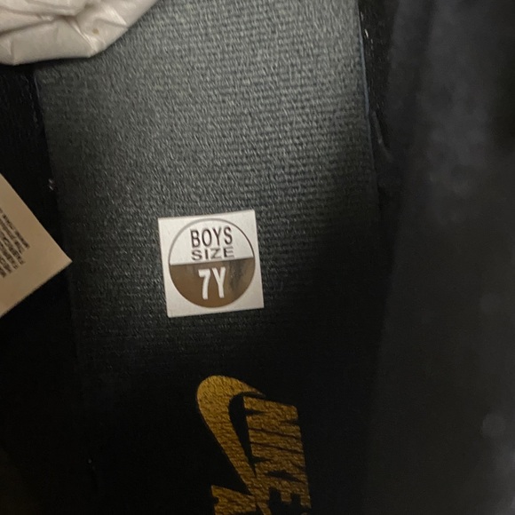 Nike Youth size 7 Black and Gold High-Top Sneakers - Picture 9 of 9